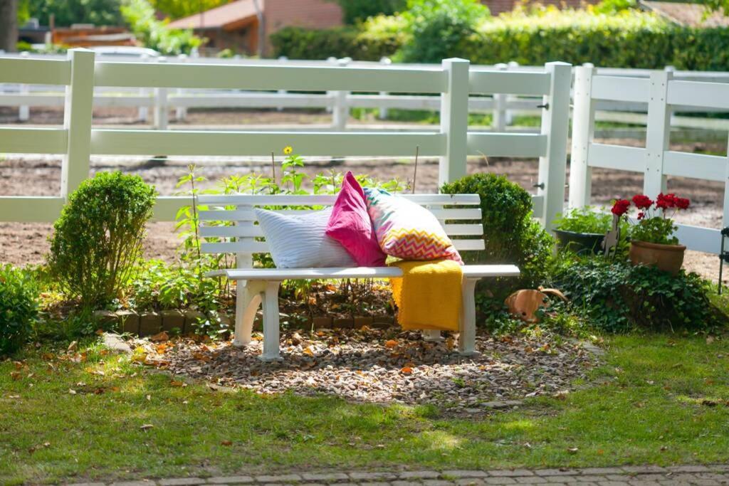 Apartment Gaestehaus Schloss Bothmer Швармщед Екстериор снимка